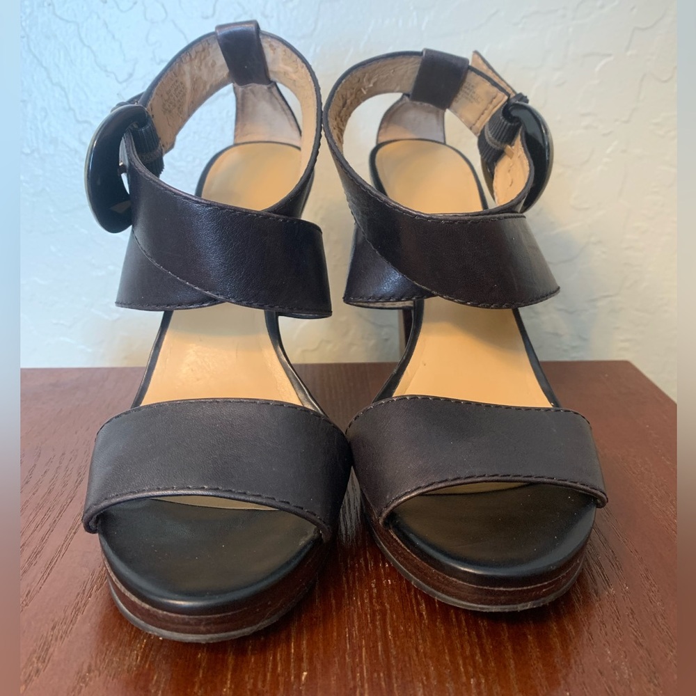 NINE WEST Tukio Leather Buckle Wide Strap Sandals Wood Open Toe Heels Black 6M